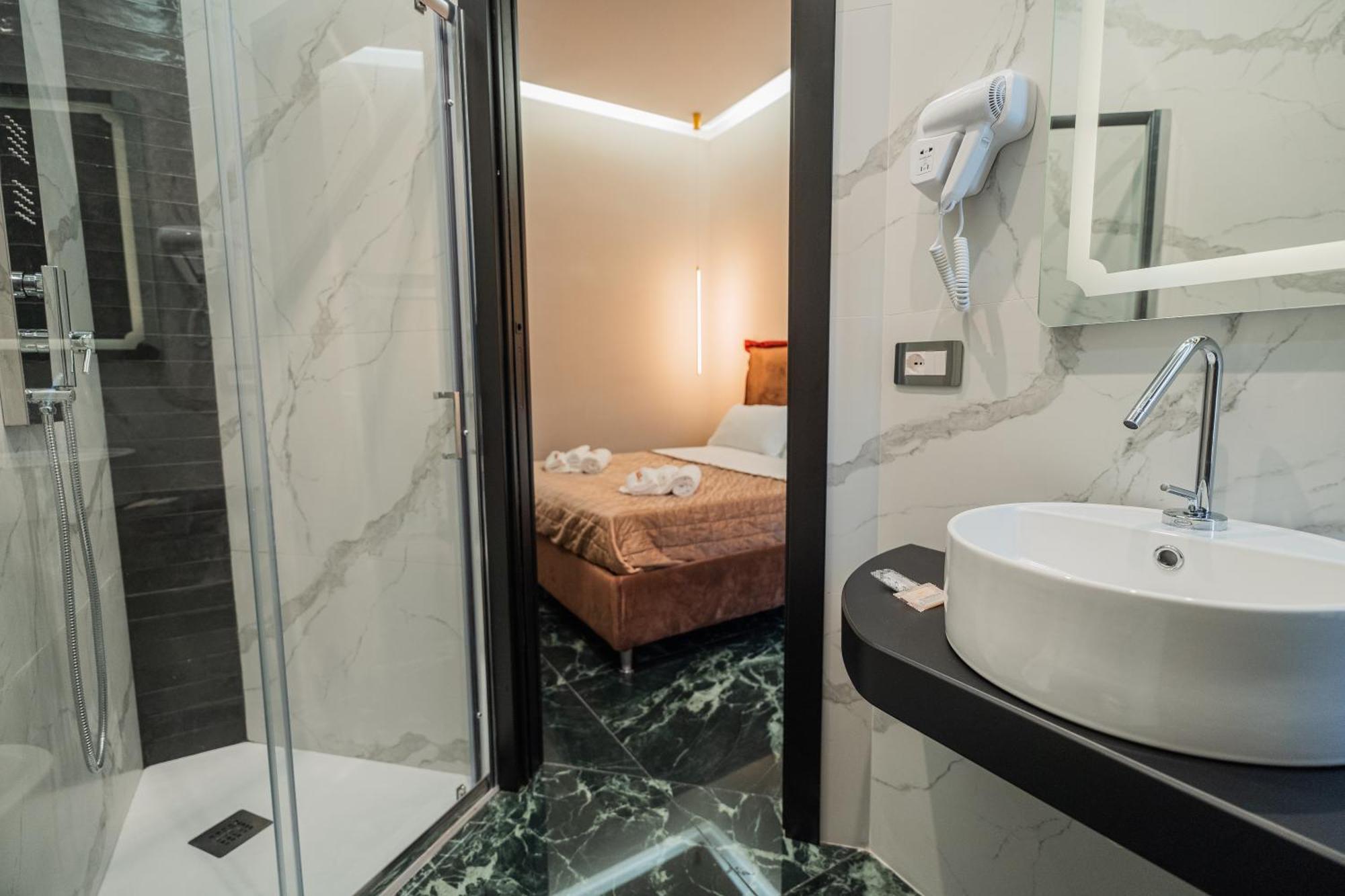 Lucignoloroom Stazione * Neapel